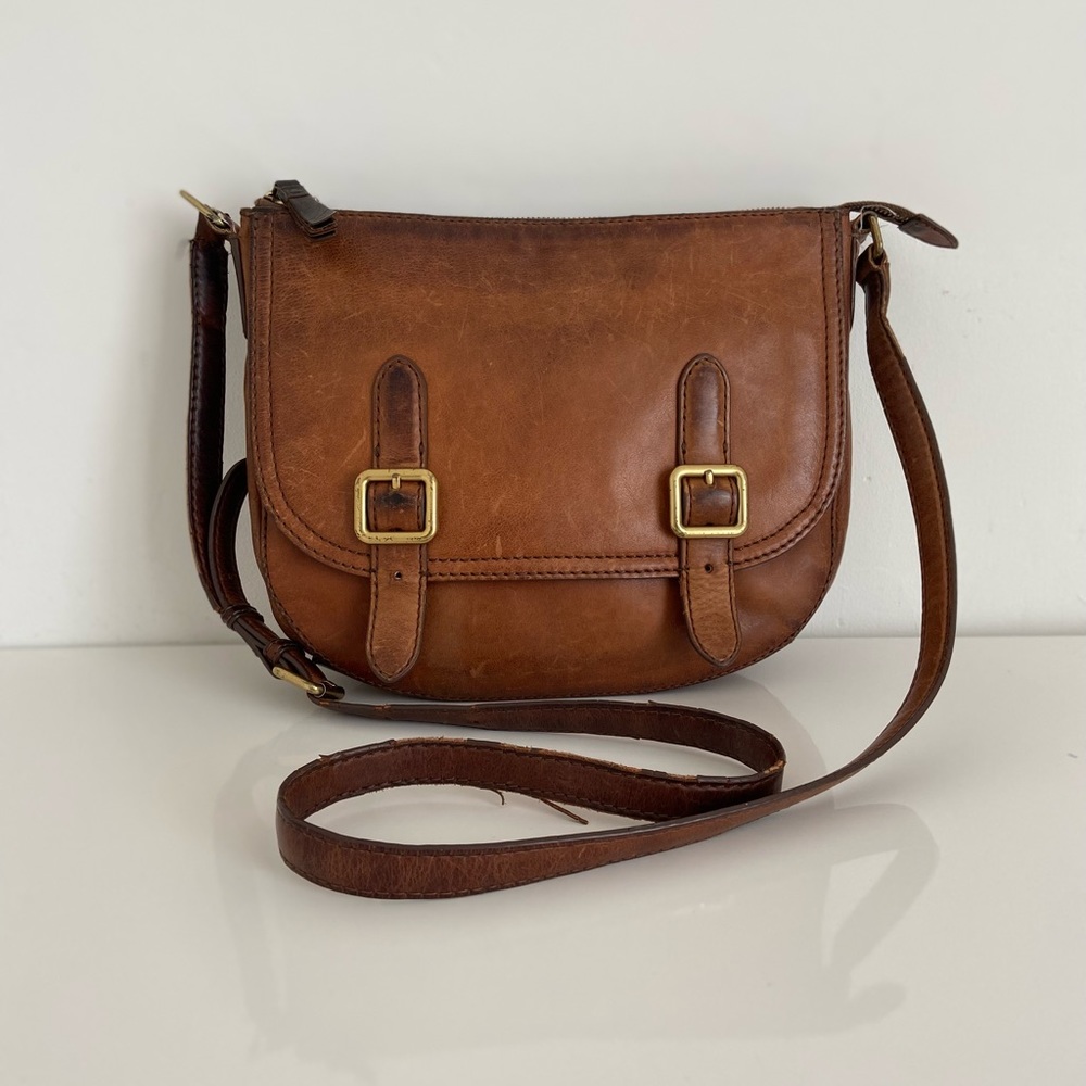 Frye Lily Double Buckle Western Crossbody Bag Genuine Leather Cognac FLAWED.